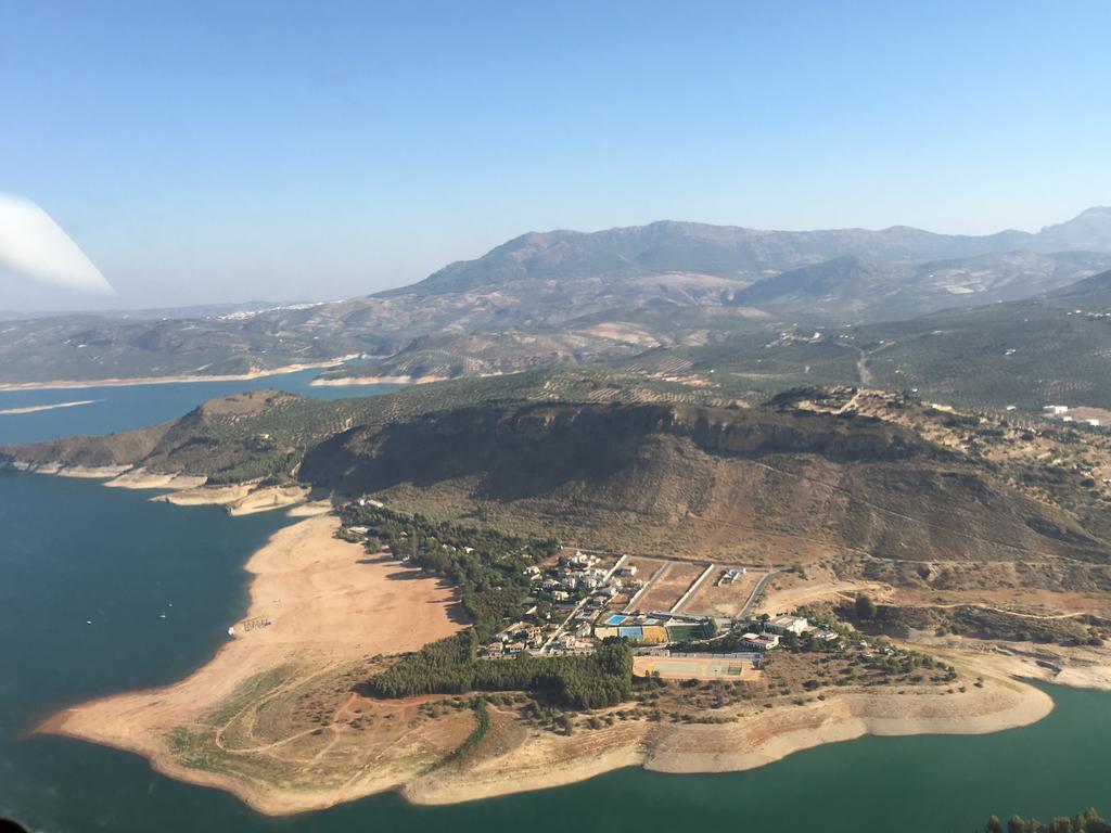 Camping Valdearenas Iznájar Eksteriør billede