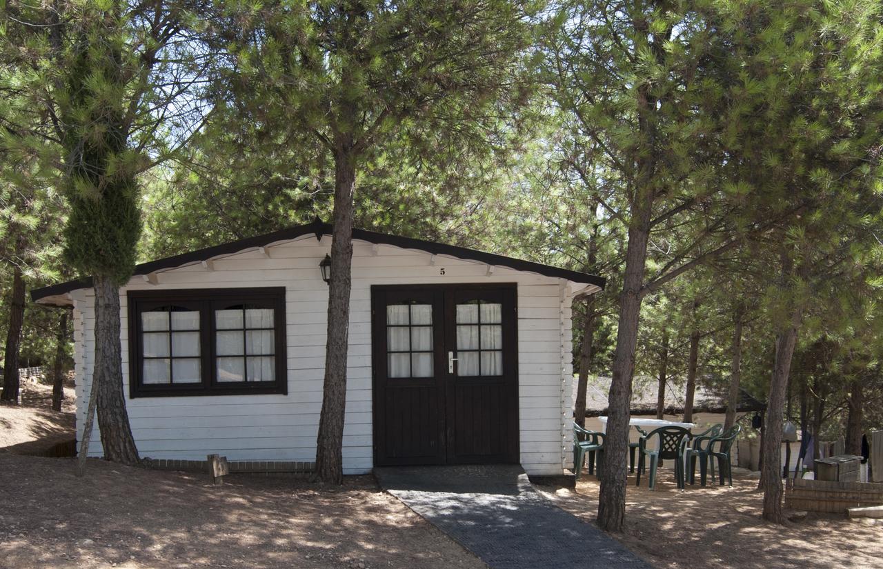 Camping Valdearenas Iznájar Eksteriør billede
