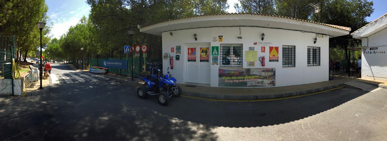 Camping Valdearenas Iznájar Eksteriør billede